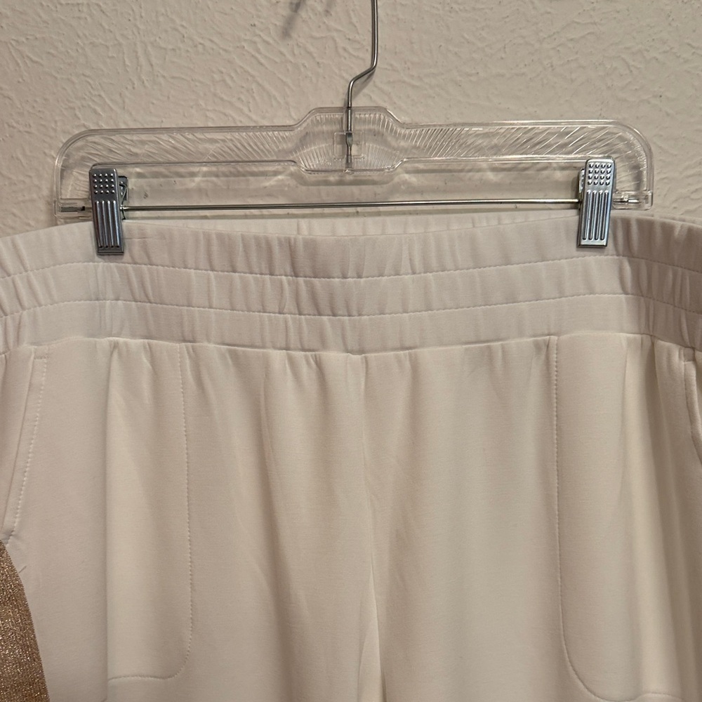 πββοΈπββοΈπββοΈBOGOHOπββοΈπββοΈπββοΈCream Wide-Leg Lounge Pants with Gold Side Stripe - Picture 7 of 12